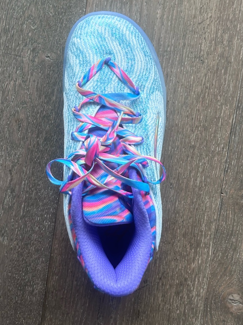 Puma basketball Colorful Sneaker in Blue and Purple. Breanna Stewart
